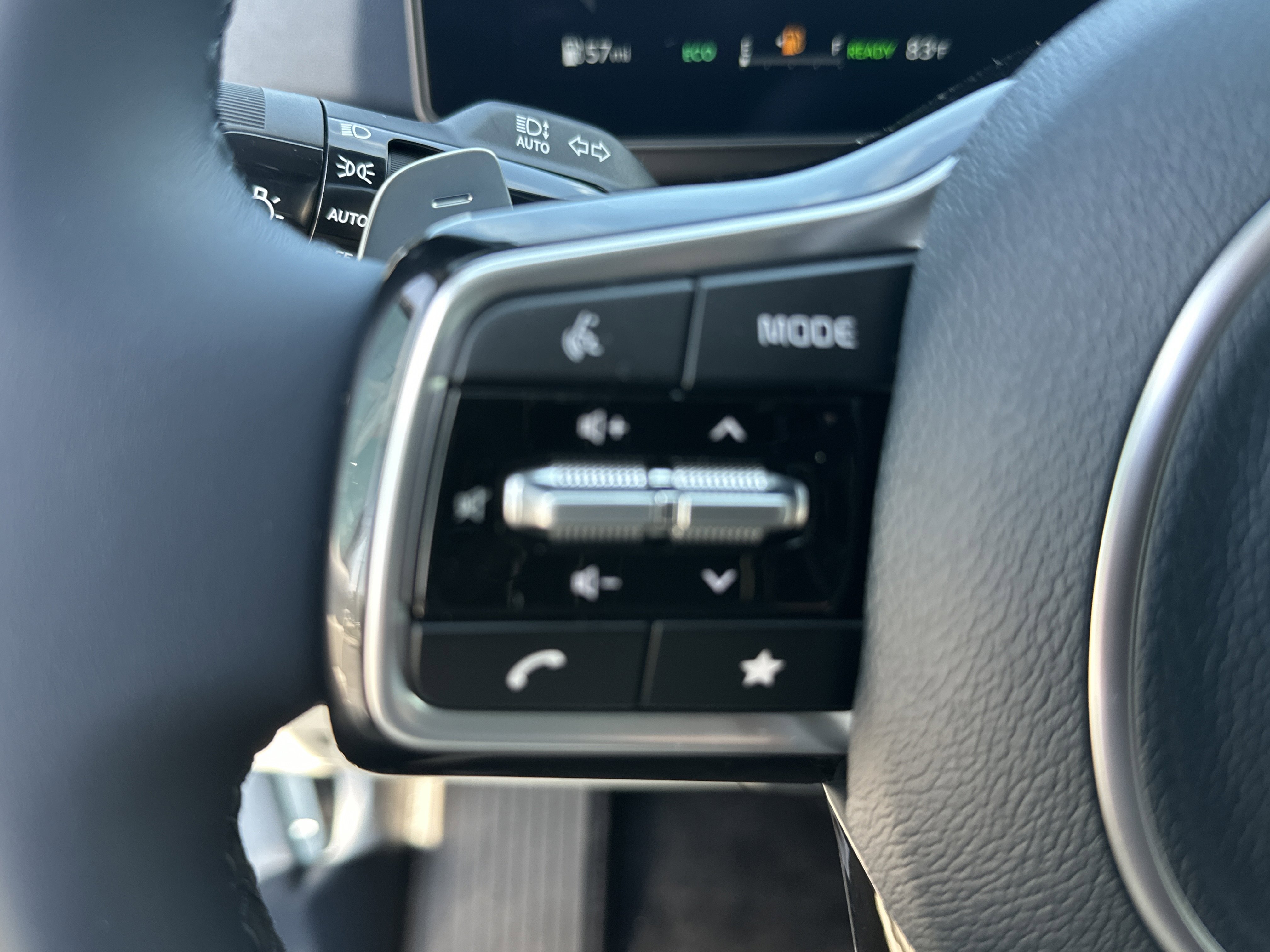 New 2026 Ceramic Silver Kia SX image 33