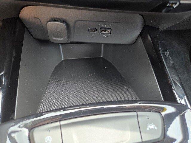 Used 2024 Fountain Blue Chevrolet 2RS image 17