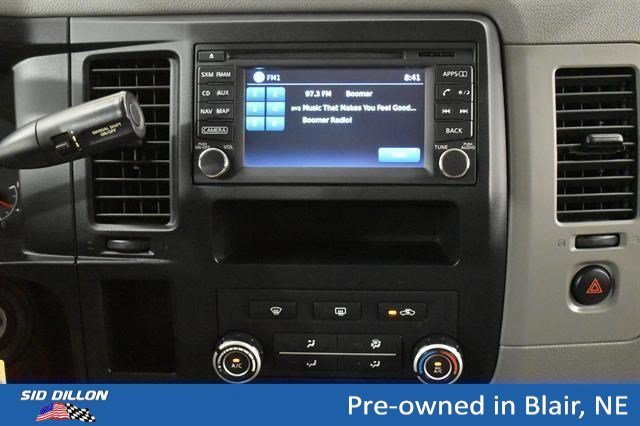 Used 2018 Glacier White Nissan SL image 5