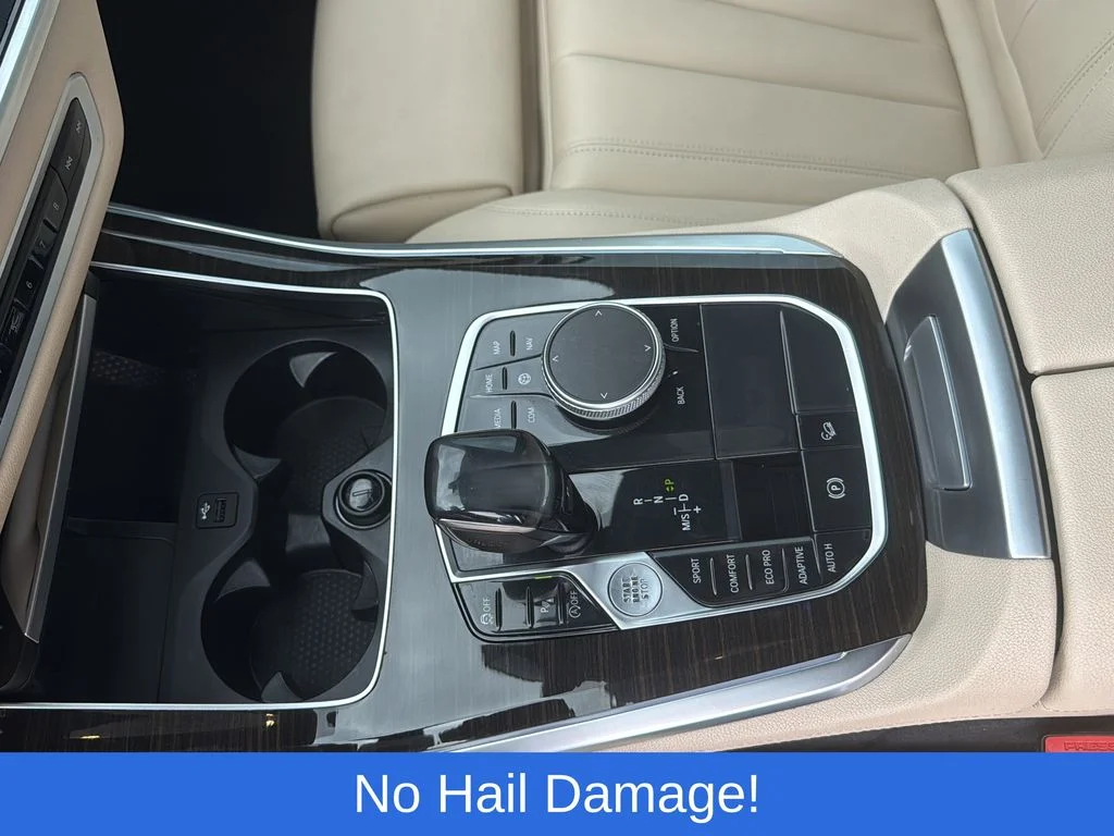 Used 2019 Black BMW xDrive40i image 17