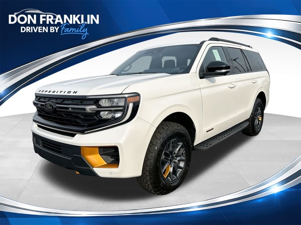 New 2026 Star White Metallic Tri-Coat Ford Tremor® image 1