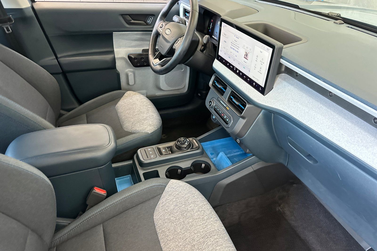 Used 2025 Gray Ford XLT image 15