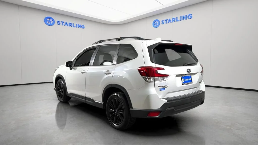 Used 2020 White Subaru Premium image 5