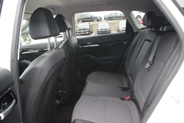 Used 2024 White Kia S image 25