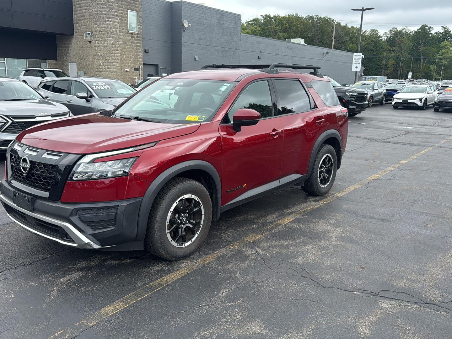 Used 2023 Scarlet Ember Tintcoat Nissan Rock Creek image 5