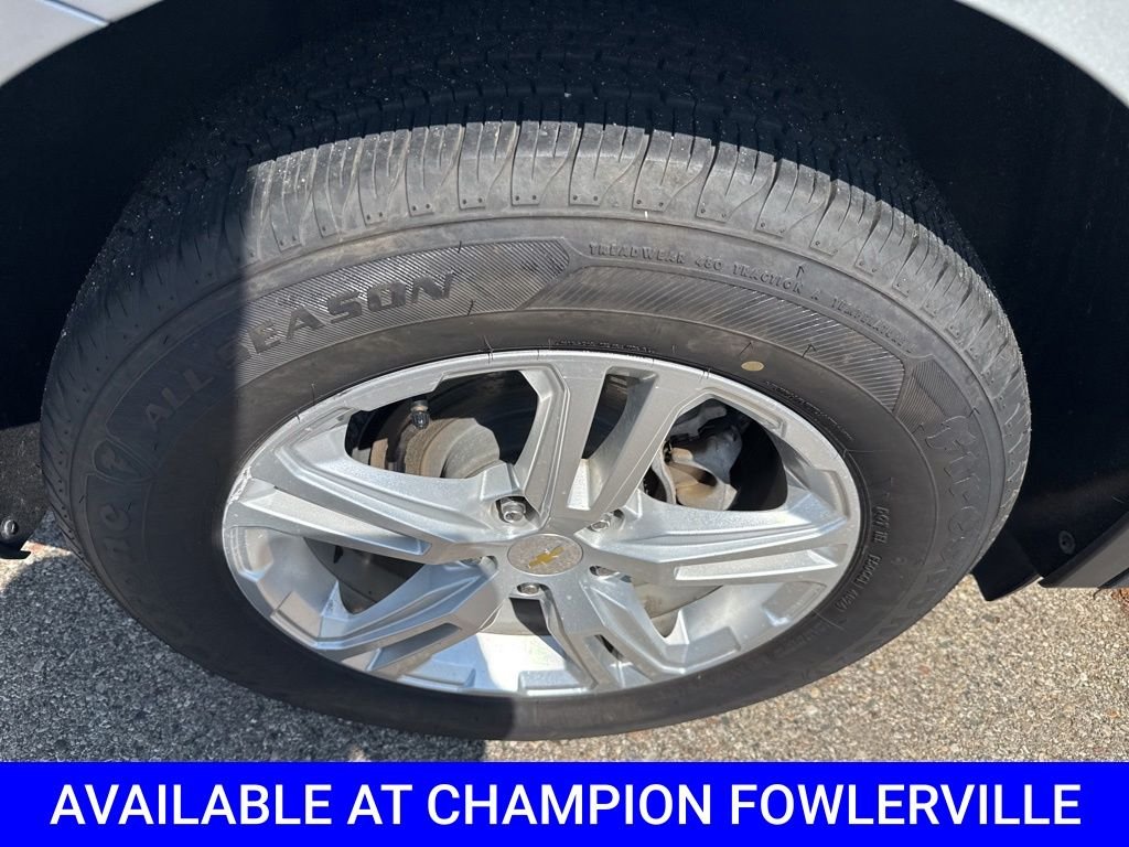 Used 2018 Silver Chevrolet LT image 14