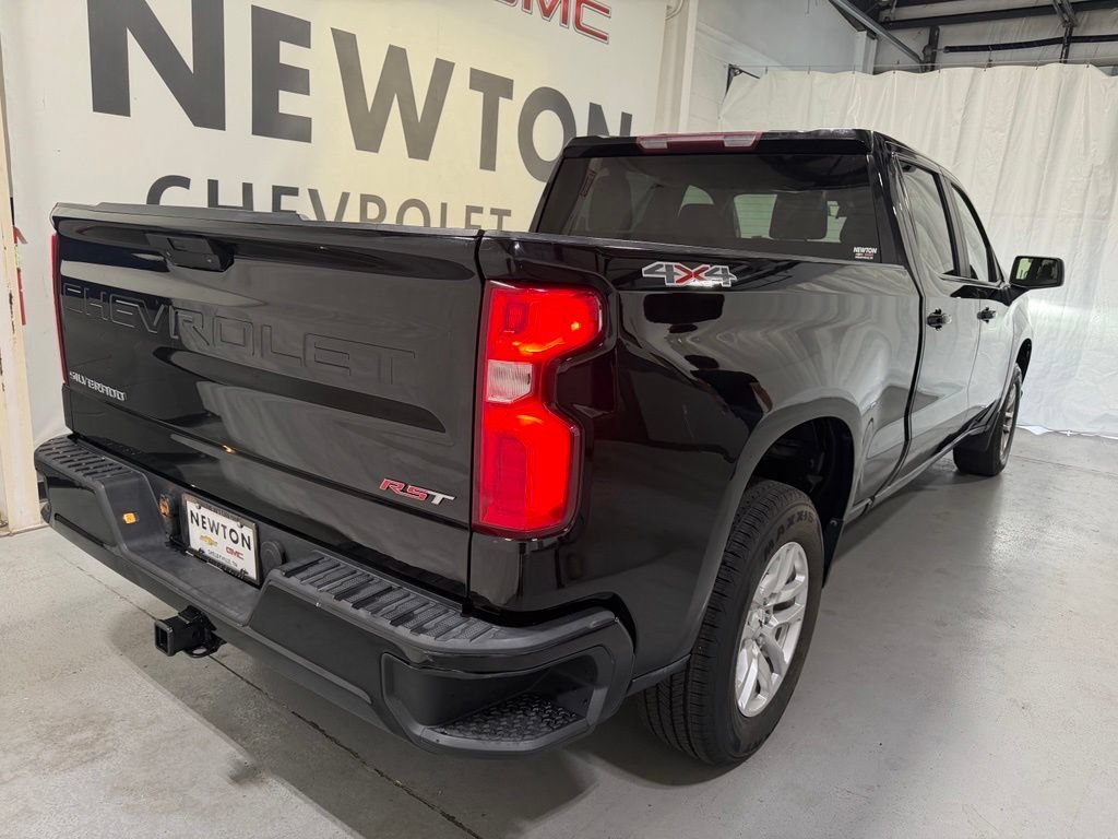Used 2022 Black Chevrolet RST image 34