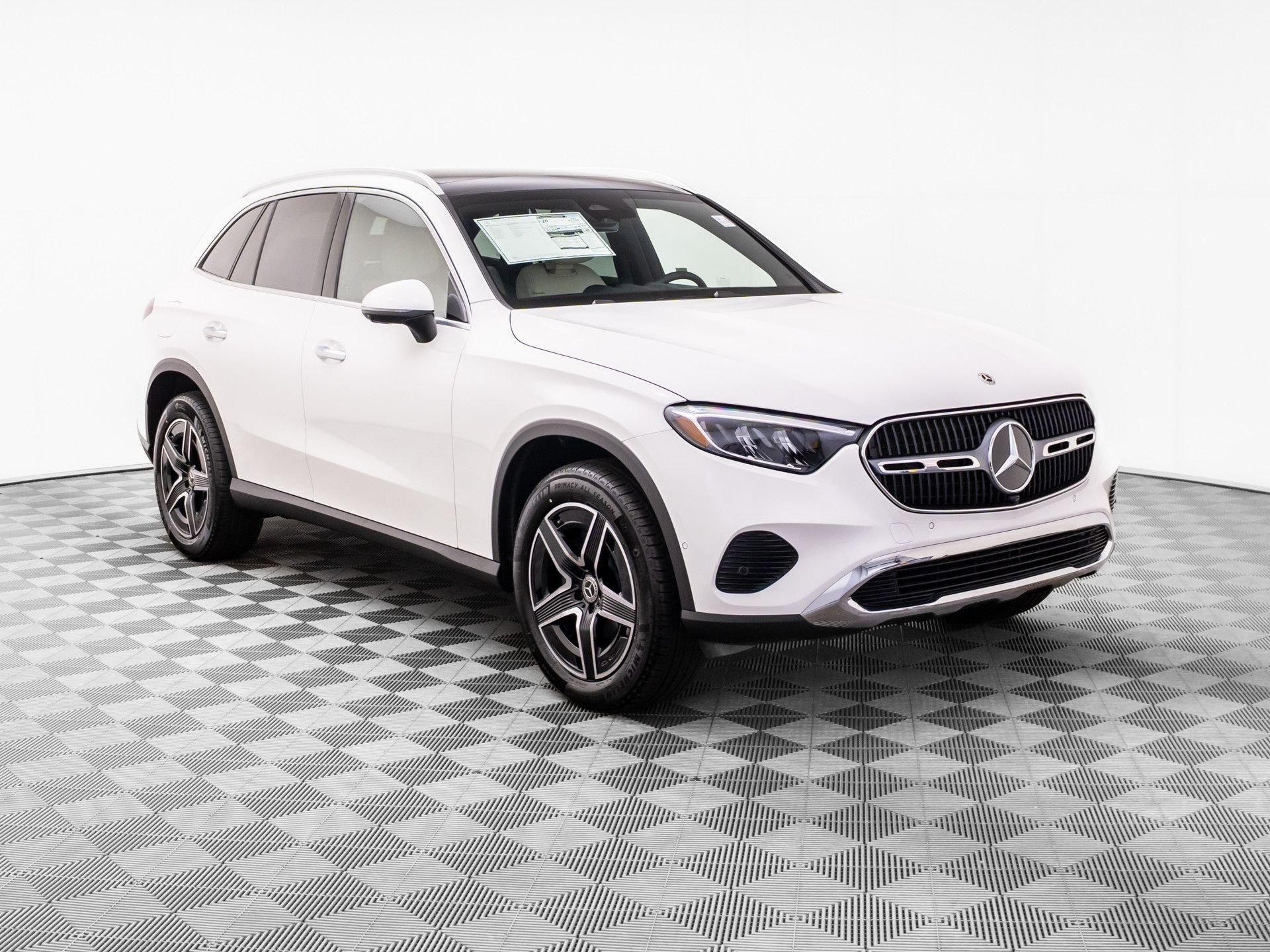 New 2026 White Mercedes-Benz GLC 300 image 7