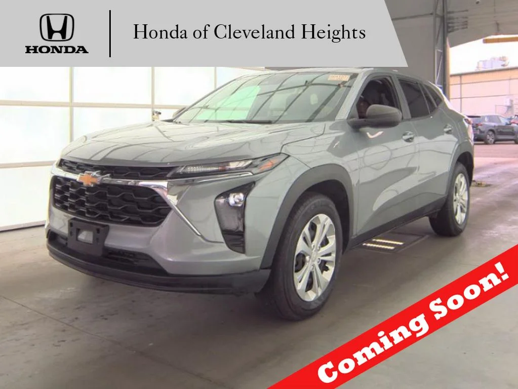 2024 Chevrolet Trax LS's photo