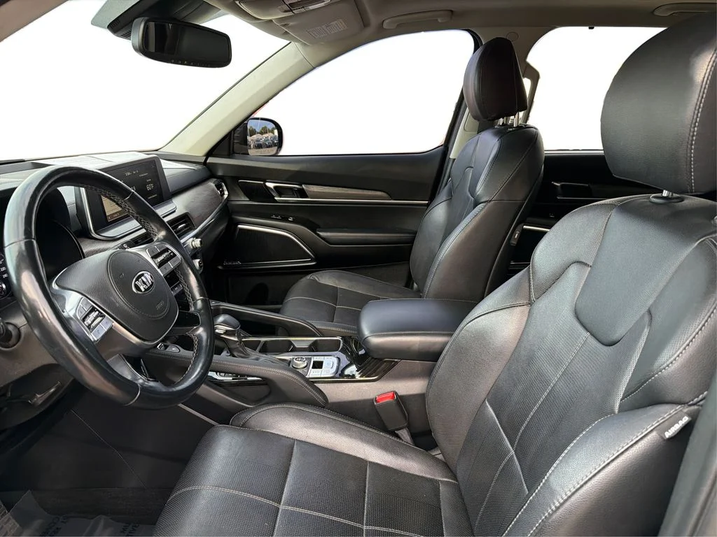 Used 2020 Dark Moss Kia SX image 10