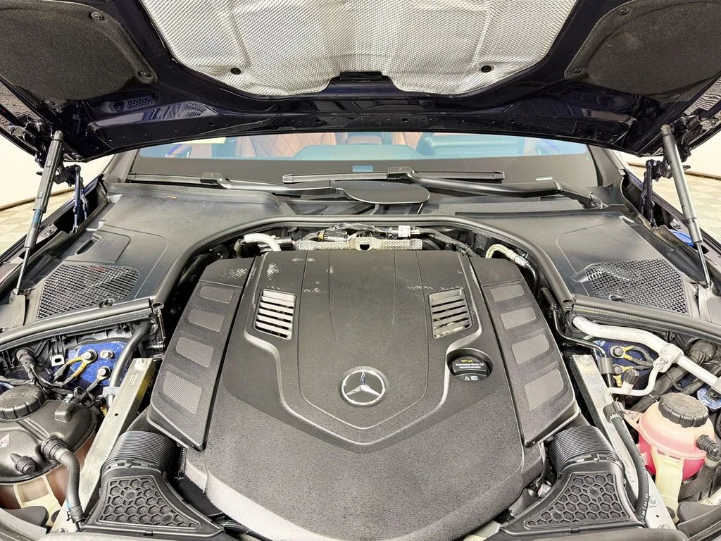 Used 2023 Blue Mercedes-Benz S 580 image 32
