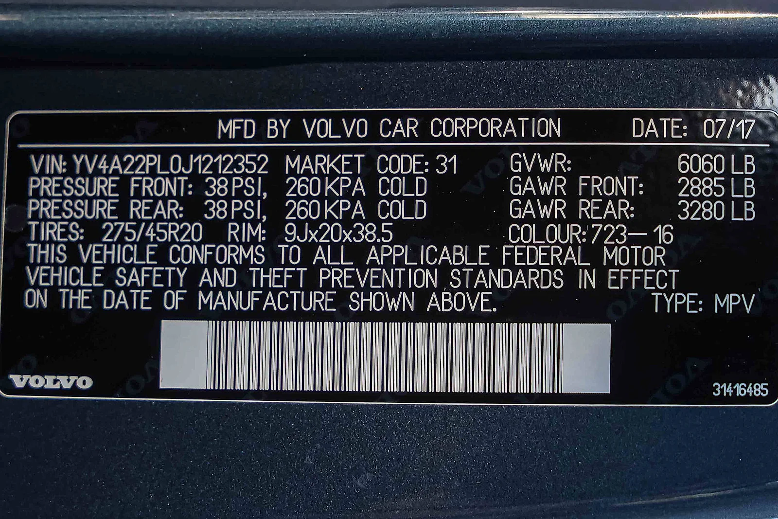 Used 2018  Volvo Inscription image 29