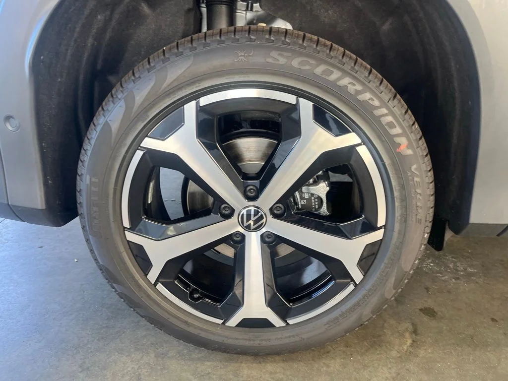 2026 Volkswagen Tiguan SE - Photo 28