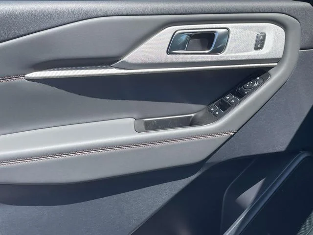 New 2026 Vapor Blue Metallic Ford Active 100A image 10