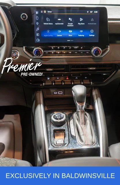 Used 2025 White Chevrolet Z71 image 13