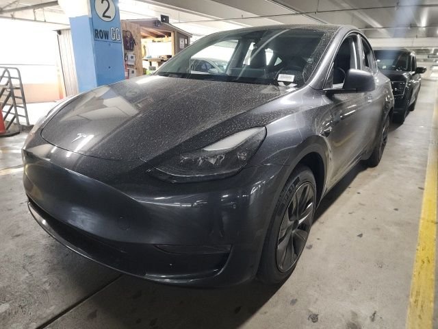 Used 2025  Tesla Long Range image 4