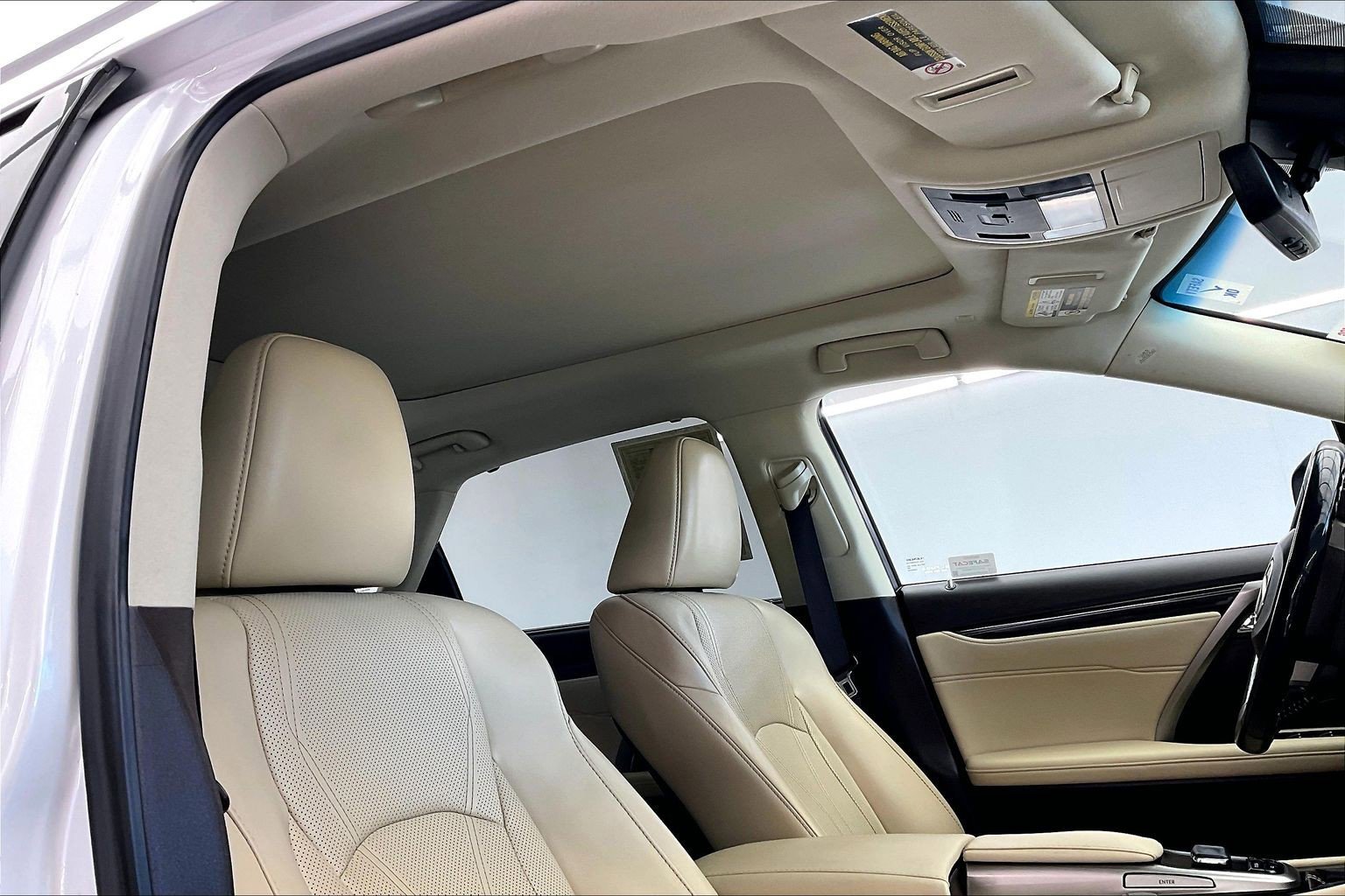 Used 2019 Eminent White Pearl Lexus RX 450h image 24