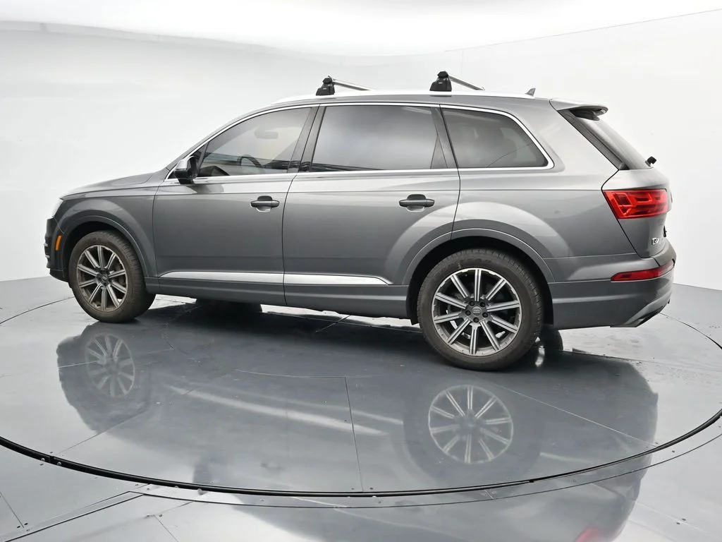 Used 2017  Audi 3.0T Prestige image 4