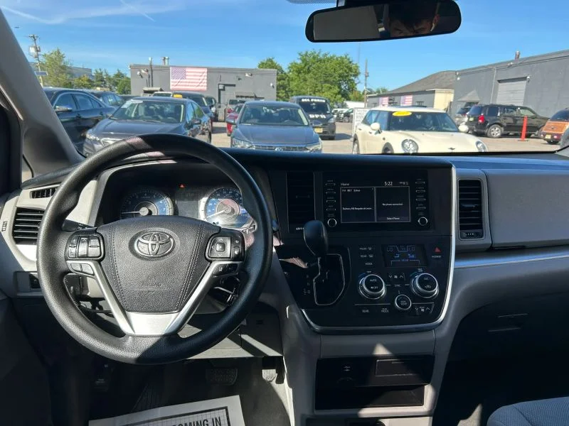 Used 2019 Silver Toyota L Minivan 4D image 40