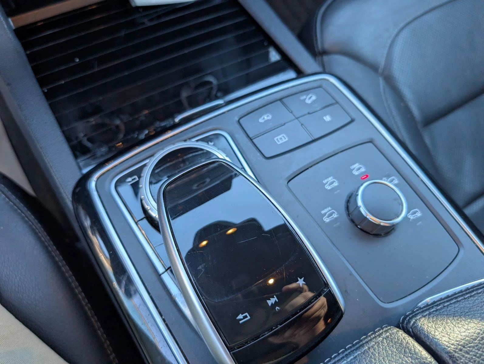 Used 2017 Lunar Blue Metallic Mercedes-Benz GLS 550 image 24