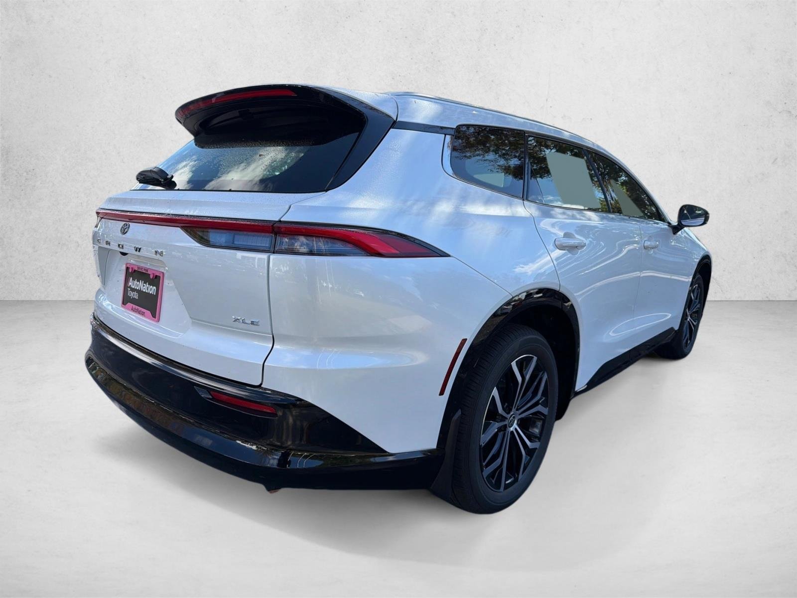 New 2026 Oxygen White Toyota XLE image 3