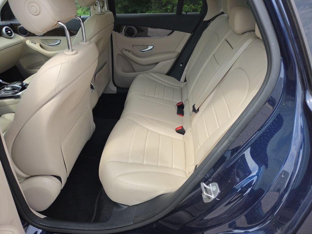 Used 2016 Lunar Blue Metallic Mercedes-Benz GLC 300 image 5