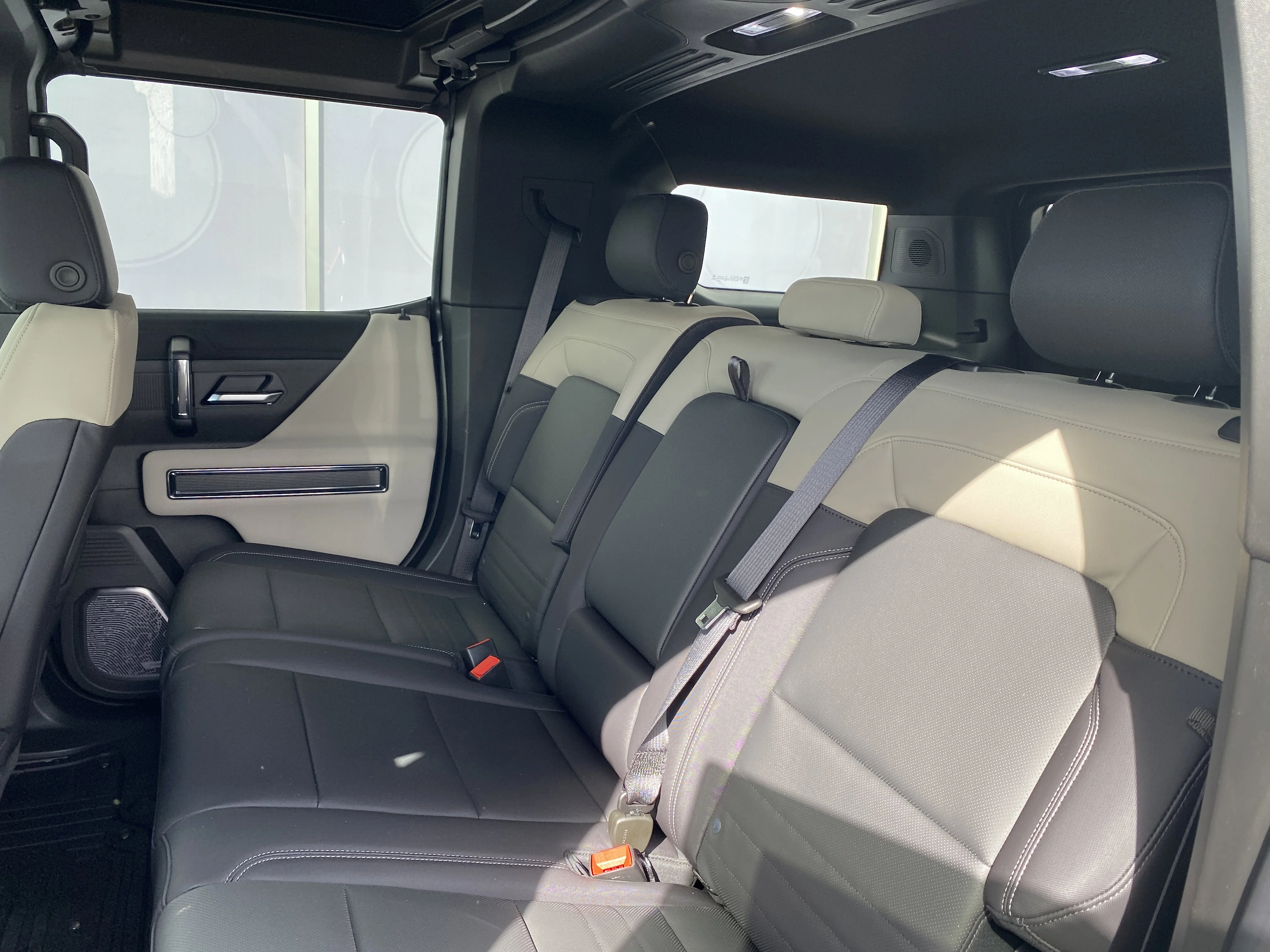 New 2026 INTERSTELLAR WHITE GMC 2X image 28