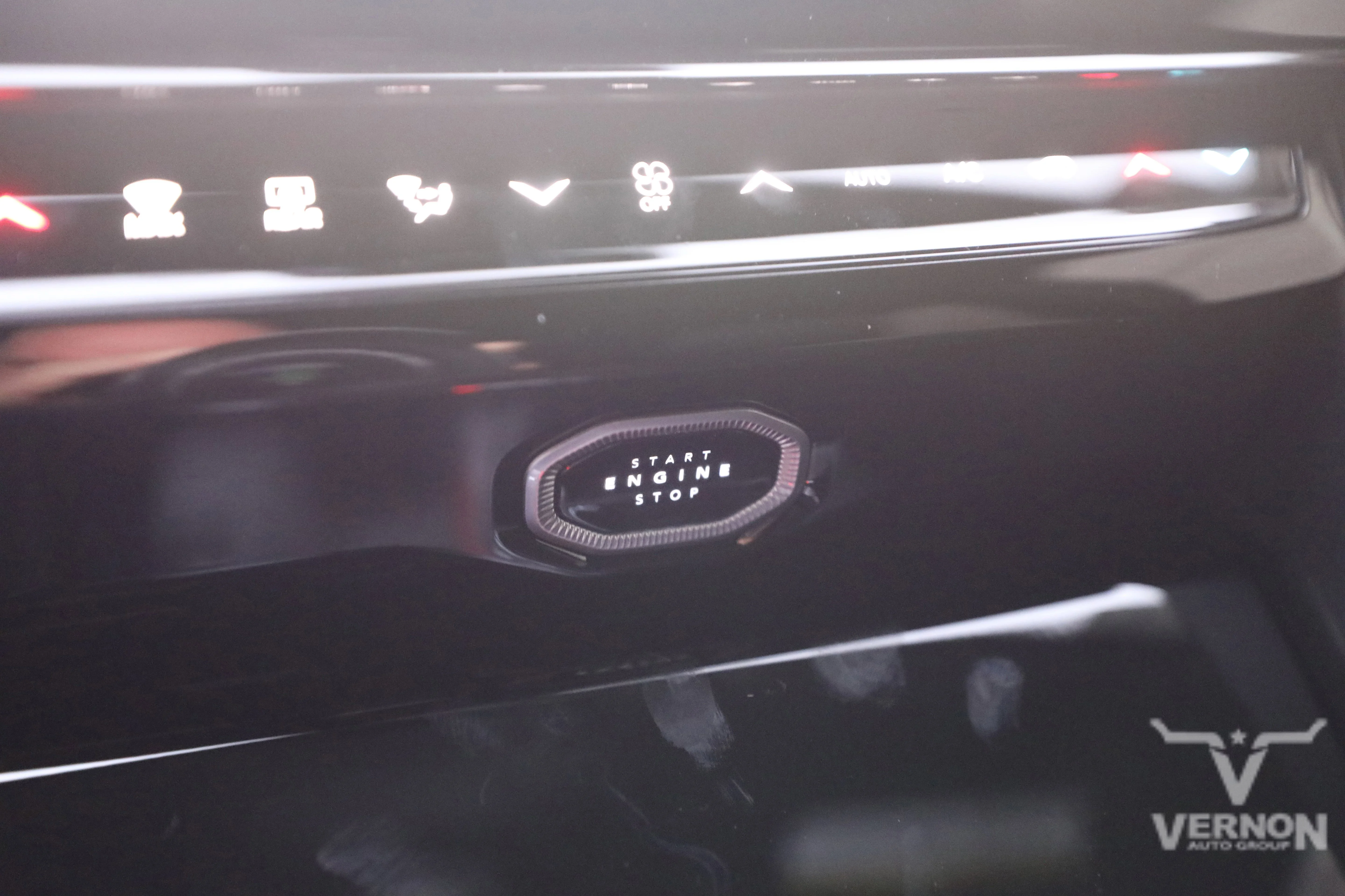 New 2026 Jeep Grand Cherokee Laredo Altitude 4x4