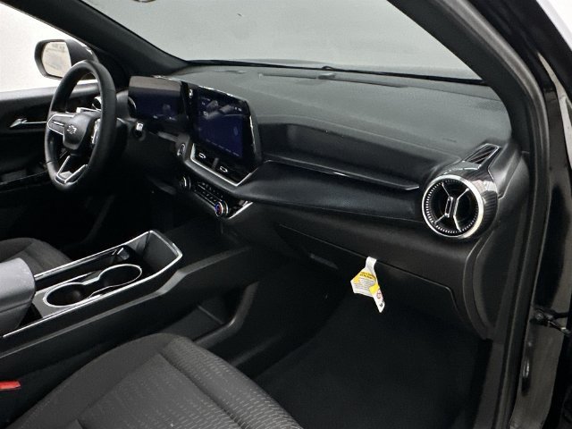 2025 Chevrolet Equinox LT - Photo 13