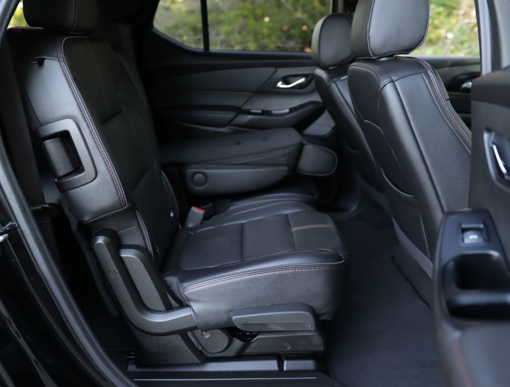 Used 2023 Mosaic Black Metallic Chevrolet RS image 33