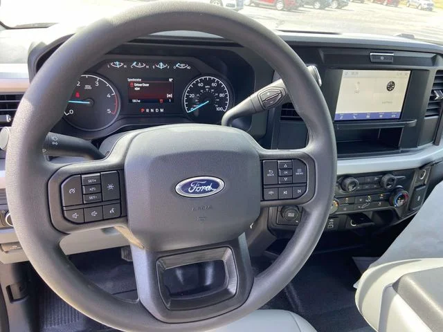 New 2026 Oxford White Ford XL image 14