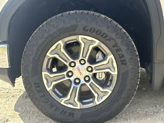 2026 GMC Sierra 1500 SLE - Photo 33
