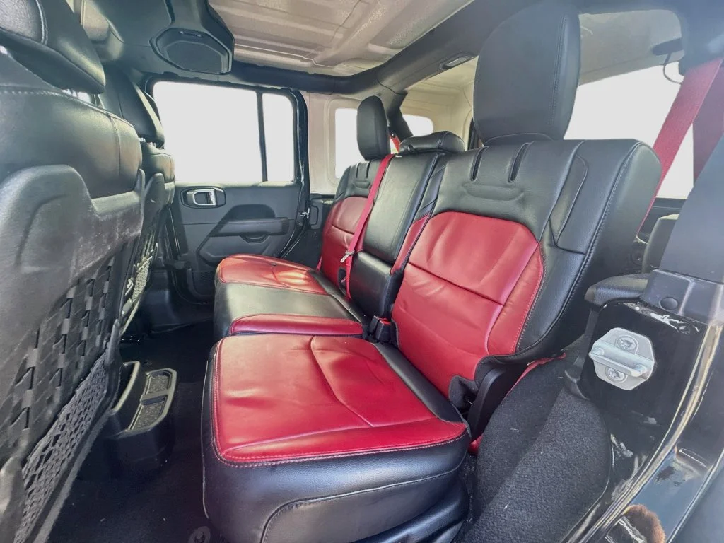 Used 2023 Black Jeep Rubicon 20th Anniversary Edition 4xe image 27
