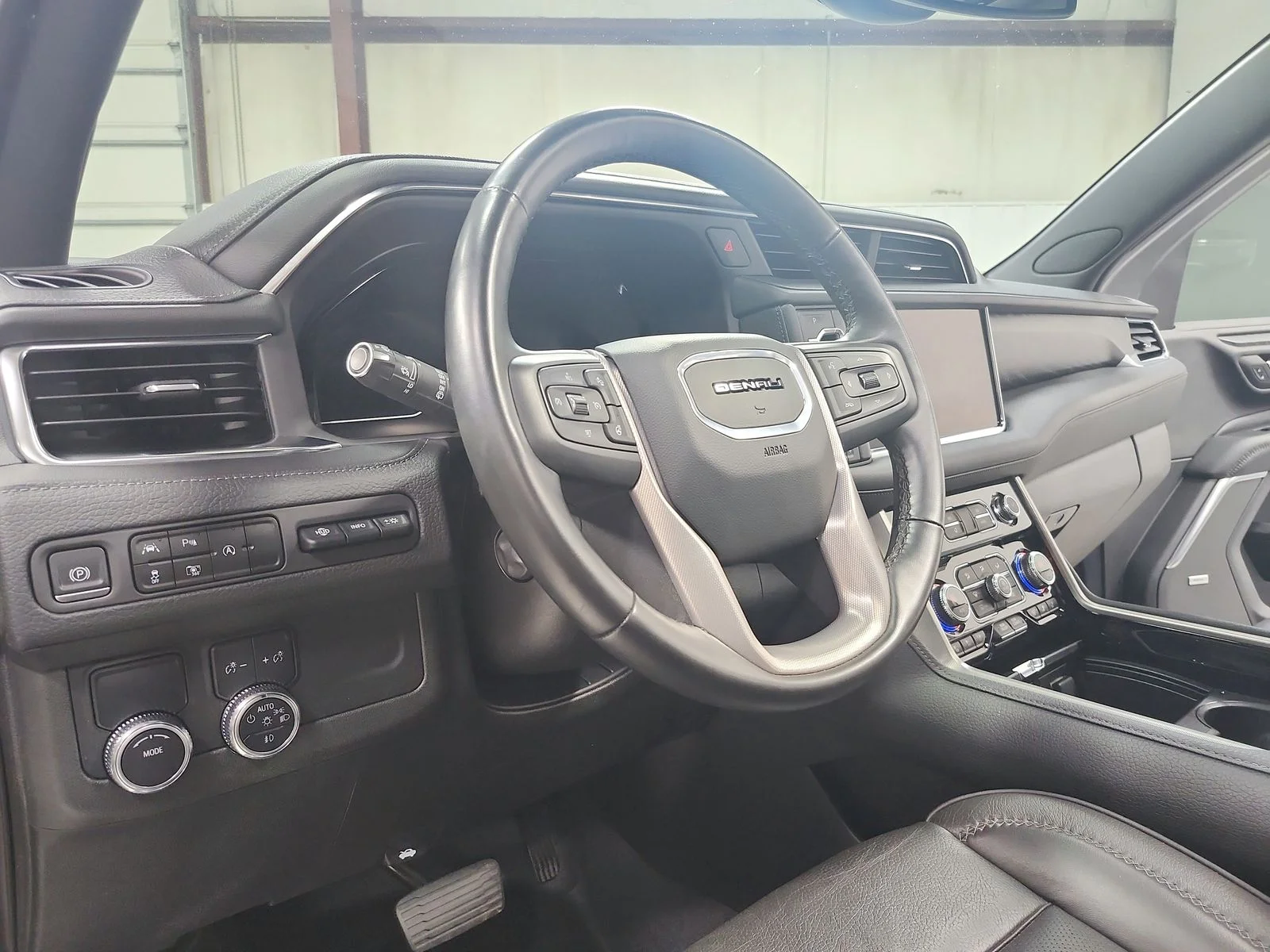 Used 2023 Silver GMC Denali image 18