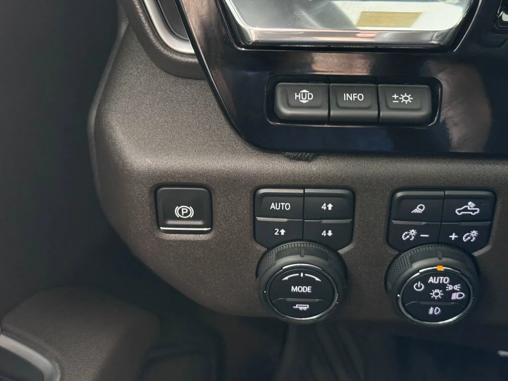 2025 Chevrolet Silverado 2500HD LTZ - Photo 25