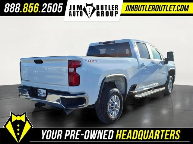 Used 2025 Summit White Chevrolet LT image 2