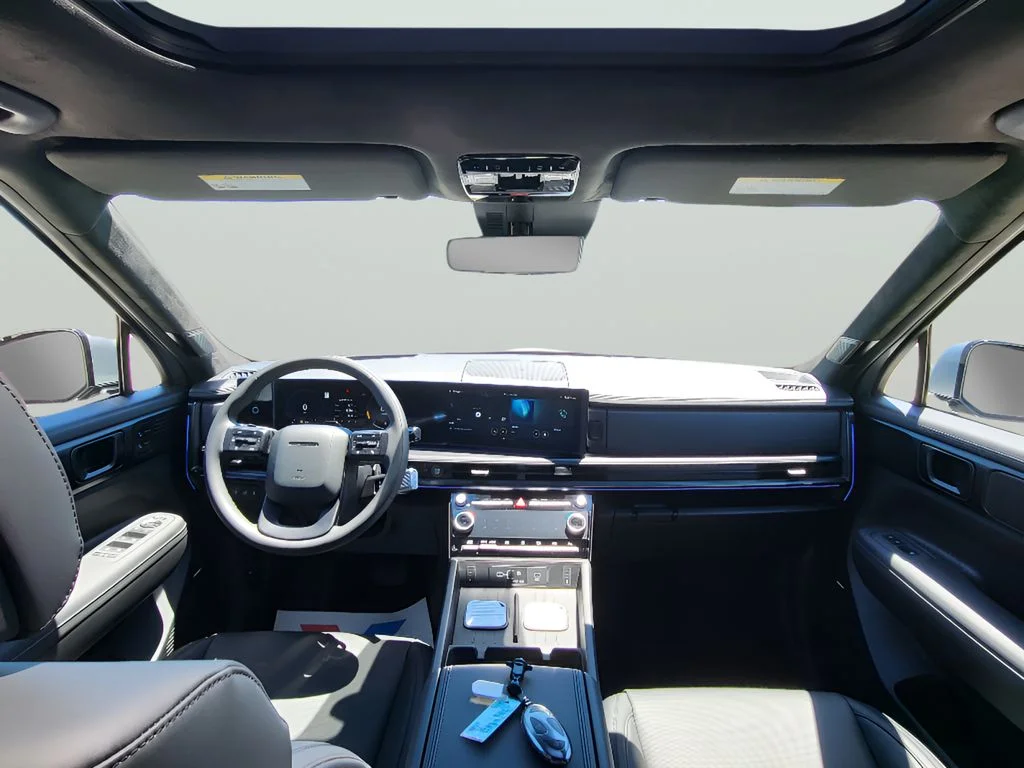 New 2026 Shimmering Silver Hyundai Calligraphy image 10