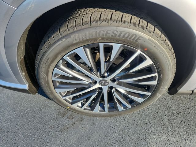 New 2026 Iridium Lexus PREMIUM PLUS image 10
