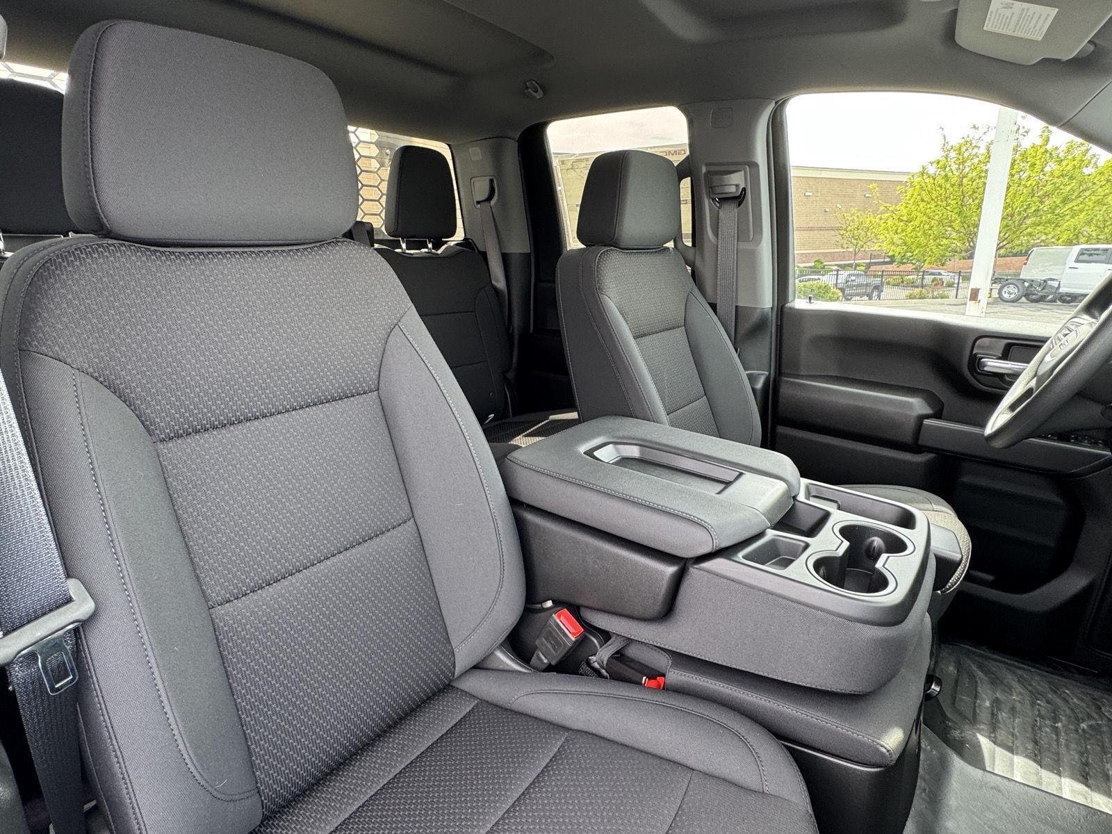2025 GMC Sierra 2500HD Pro - Photo 17