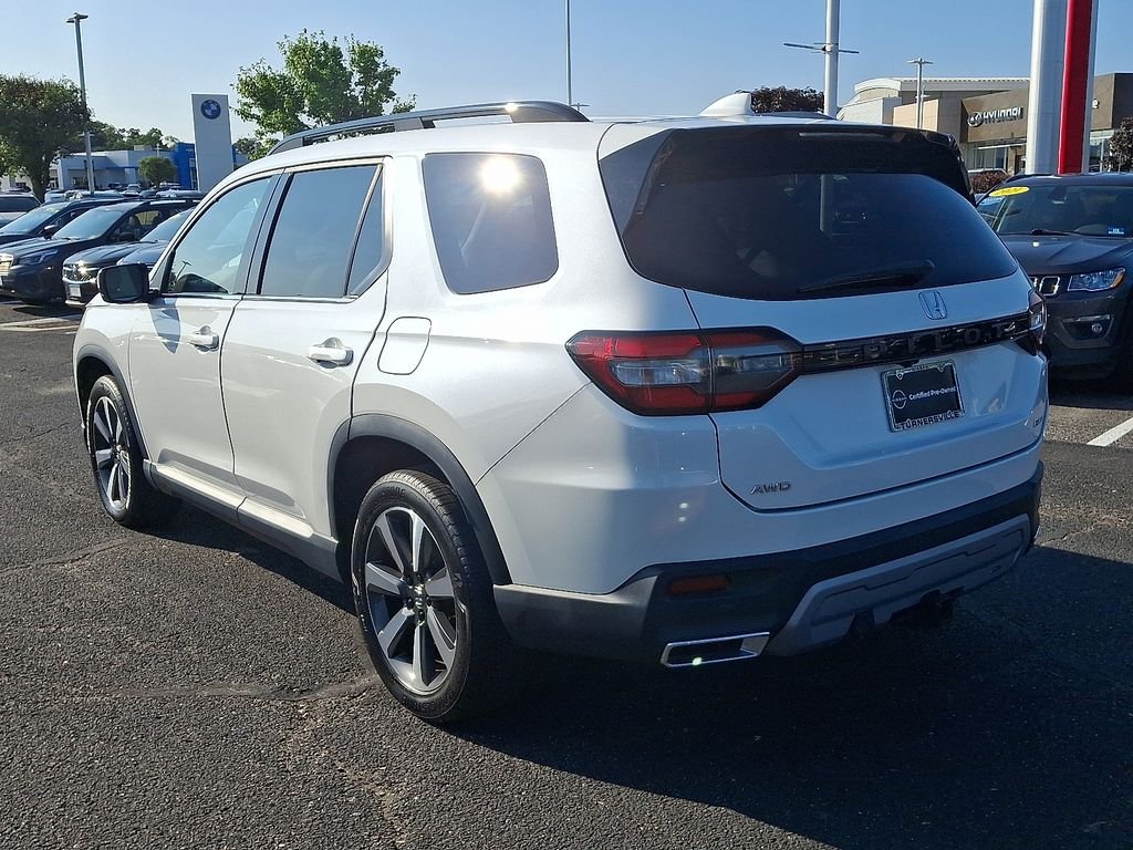 Used 2023 White Honda Elite image 4