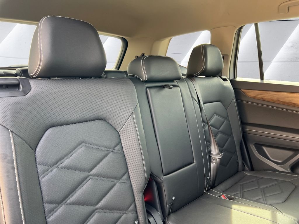 2025 Volkswagen Atlas SE - Photo 16