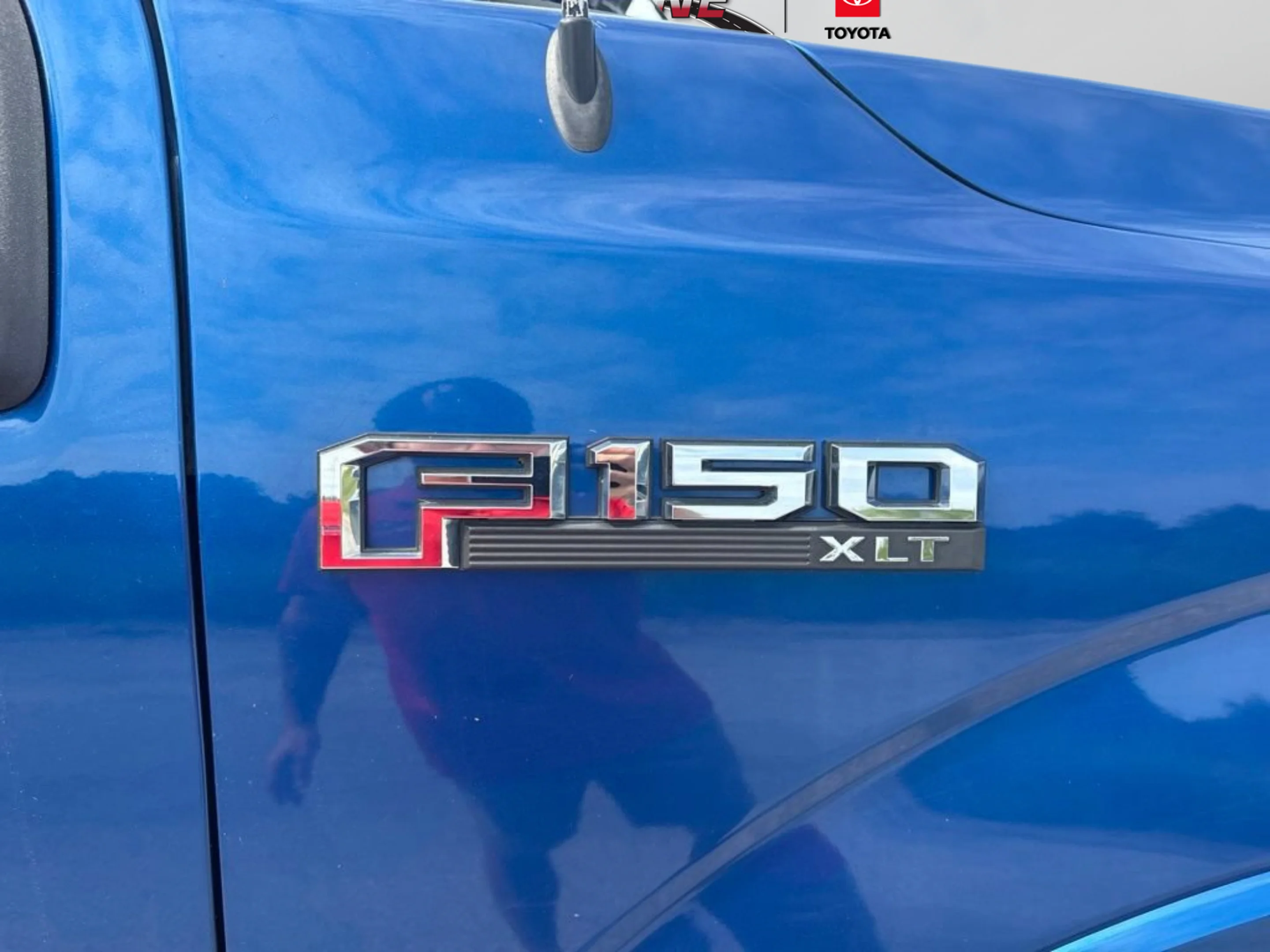 Used 2018 Lightning Blue Ford XLT image 34