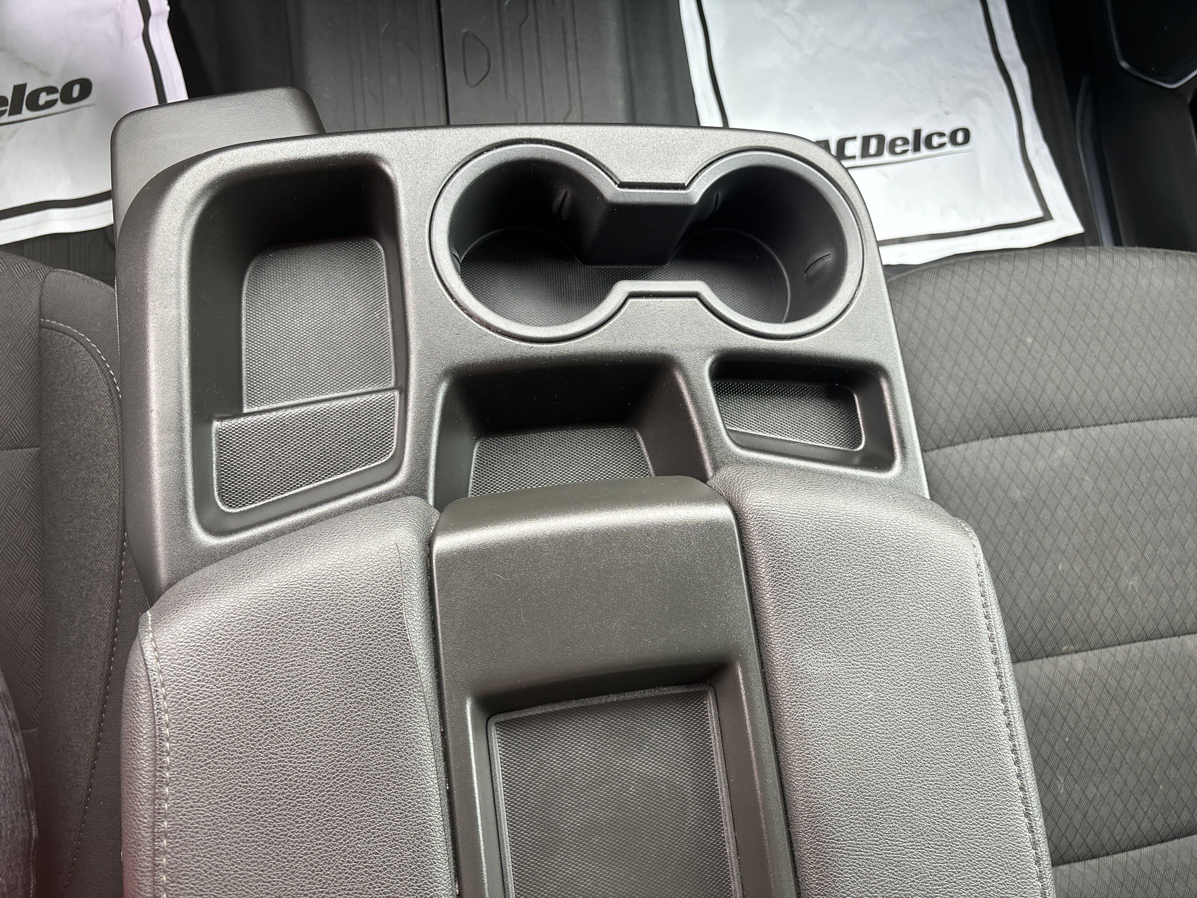 Used 2024 Onyx Black GMC Elevation image 18