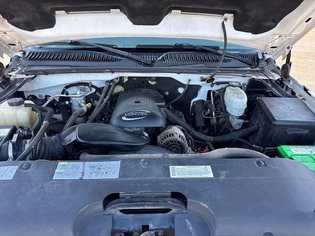 Used 2005 Summit White Chevrolet Work Truck image 27