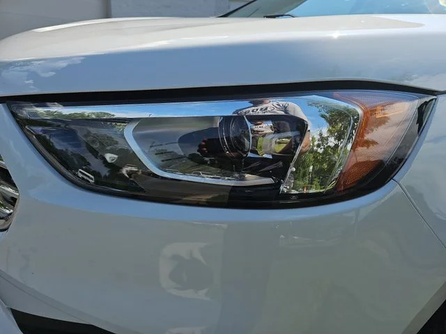 Used 2022 White Ford SE image 29