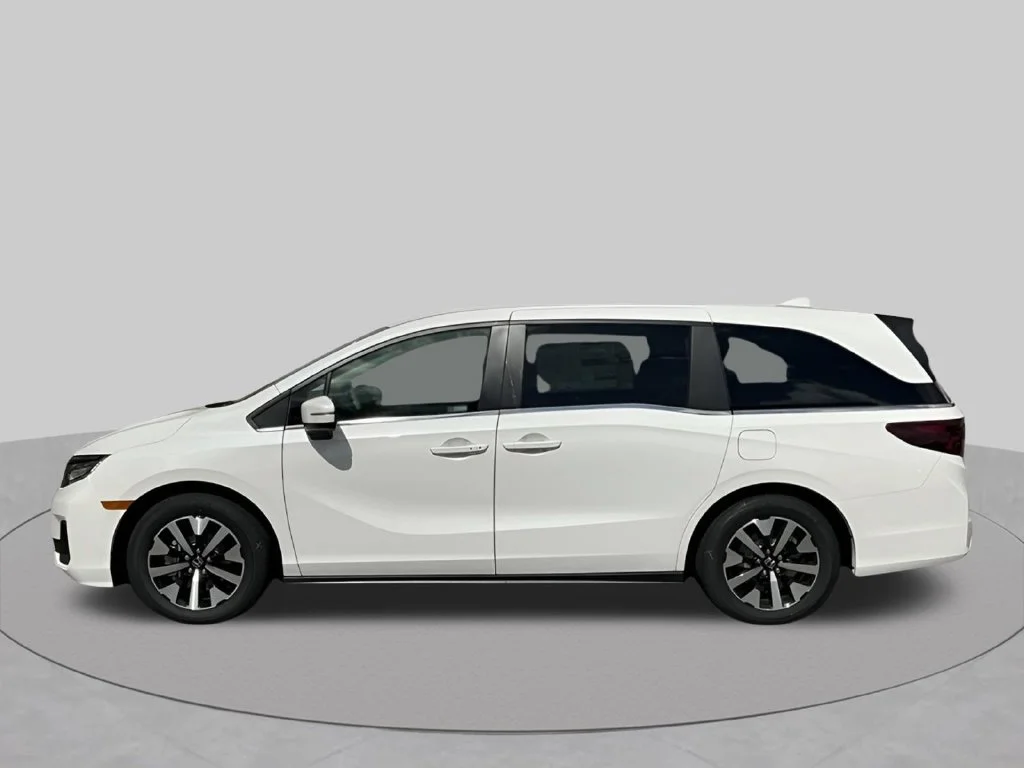 Used 2026 White Honda EX-L image 3
