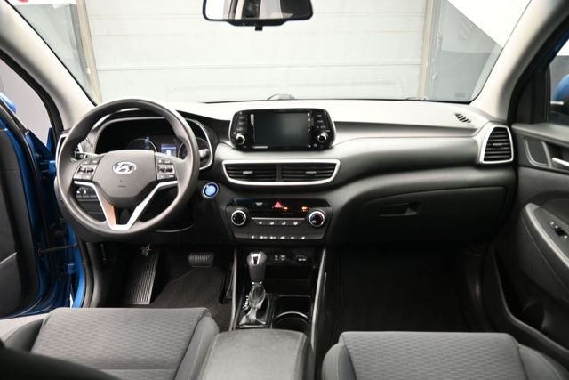Used 2020 Blue Hyundai Value image 24