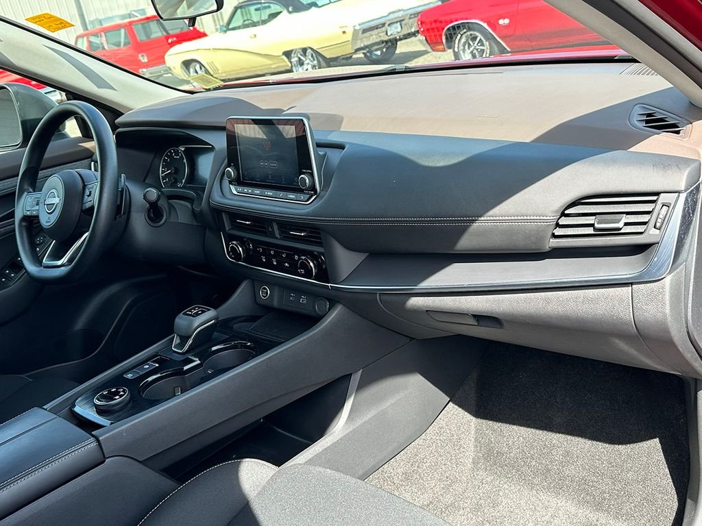 Used 2023 Red Nissan S image 25