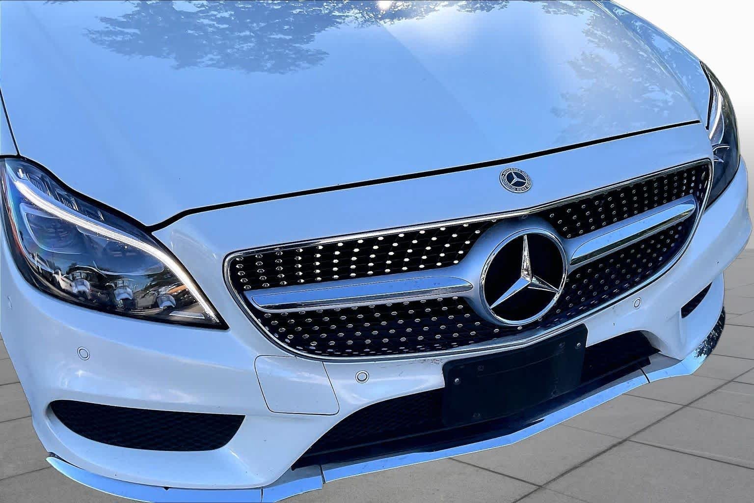 Used 2018 designo Diamond White Metallic Mercedes-Benz CLS 550 image 29
