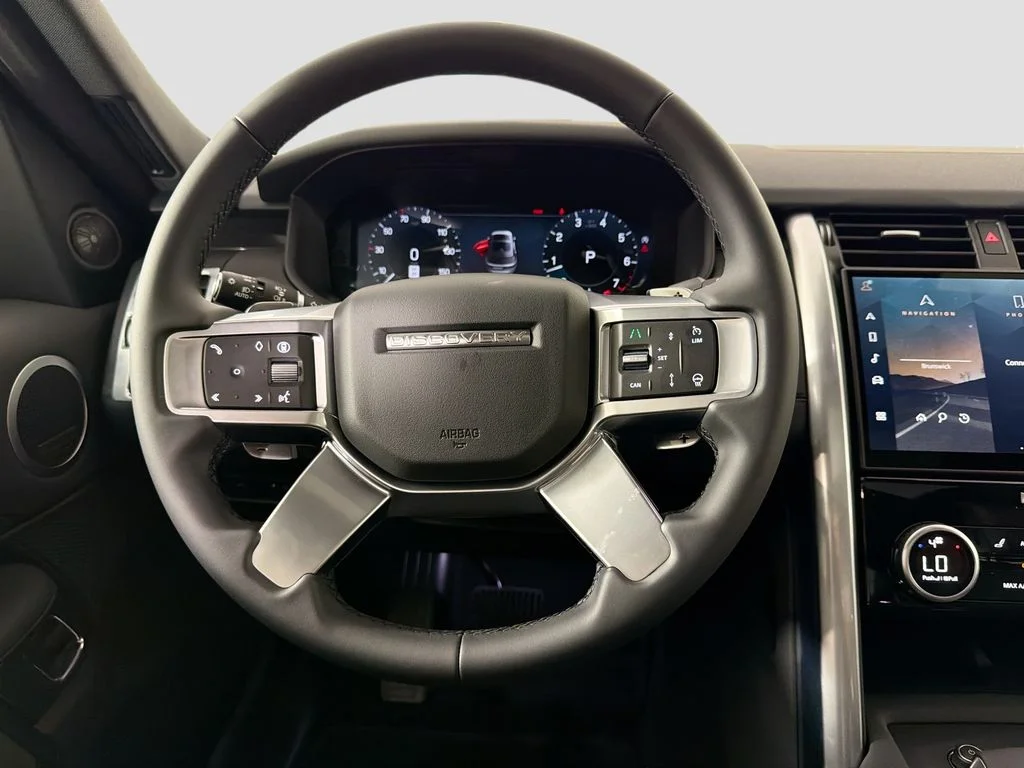 New 2026 Santorini Black Land Rover S image 24
